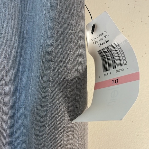 NWT. Calvin Klein 10 Grey Pinstripe Double Layer Dress Pants. - Picture 2 of 11